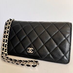 CHANEL  CAVIAR CROSSBODY WALLET